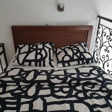 Eve Home Яунде Экстерьер фото